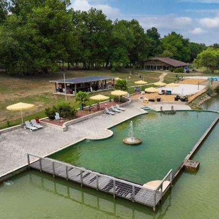 Camping Les Lacs D'Armagnac Bretagne-d'Armagnac Exterior photo